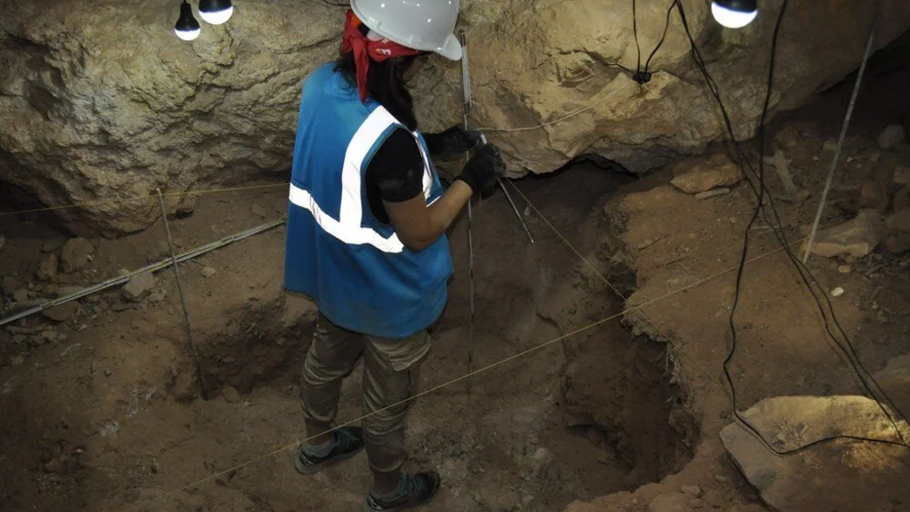 Inkaya cave.