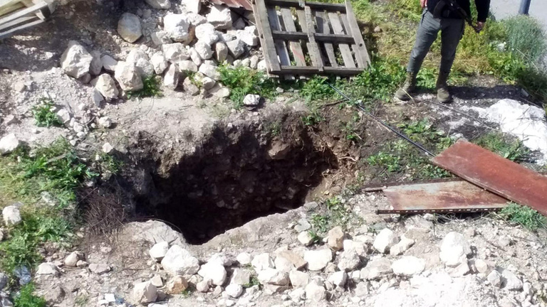 looters entrance