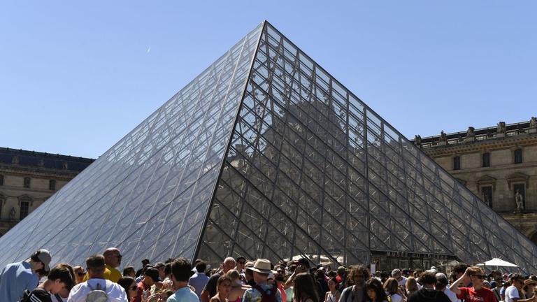 Louvre pyramid